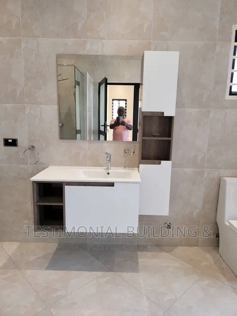 4bdrm House in Testimonial Building, Lake Side Estate for sale