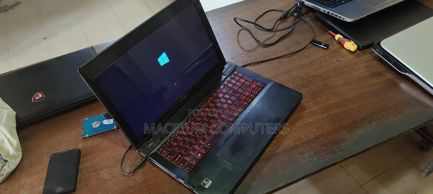 Laptop Lenovo IdeaPad Y500 8GB Intel Core I7 HDD 1T