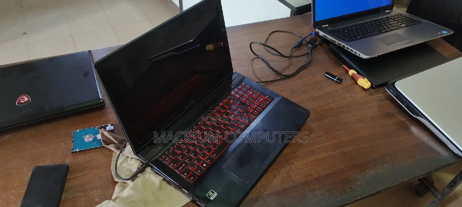 Laptop Lenovo IdeaPad Y500 8GB Intel Core I7 HDD 1T