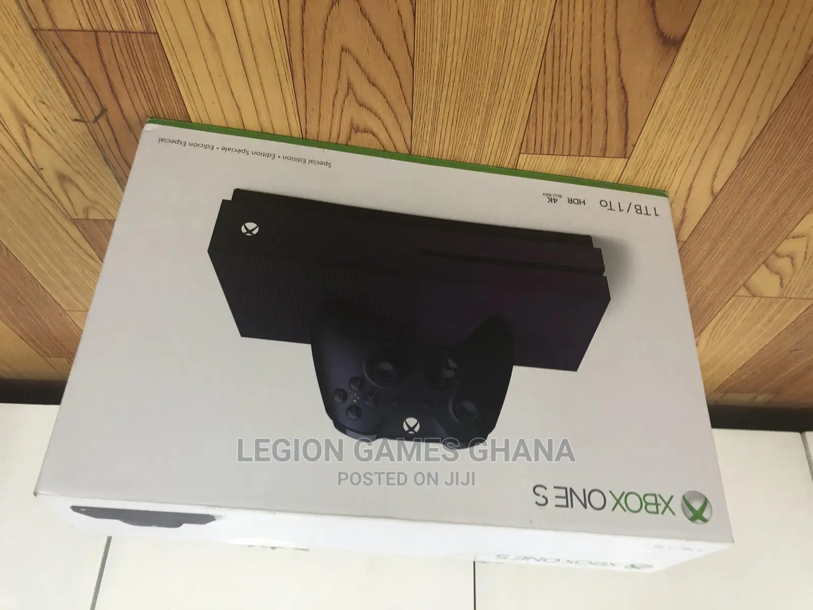 Brand New Limited Edition Xbox 1s 1tb