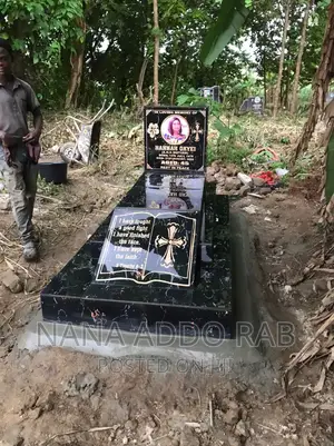 New Tombstone Design Plus Picture and All Information