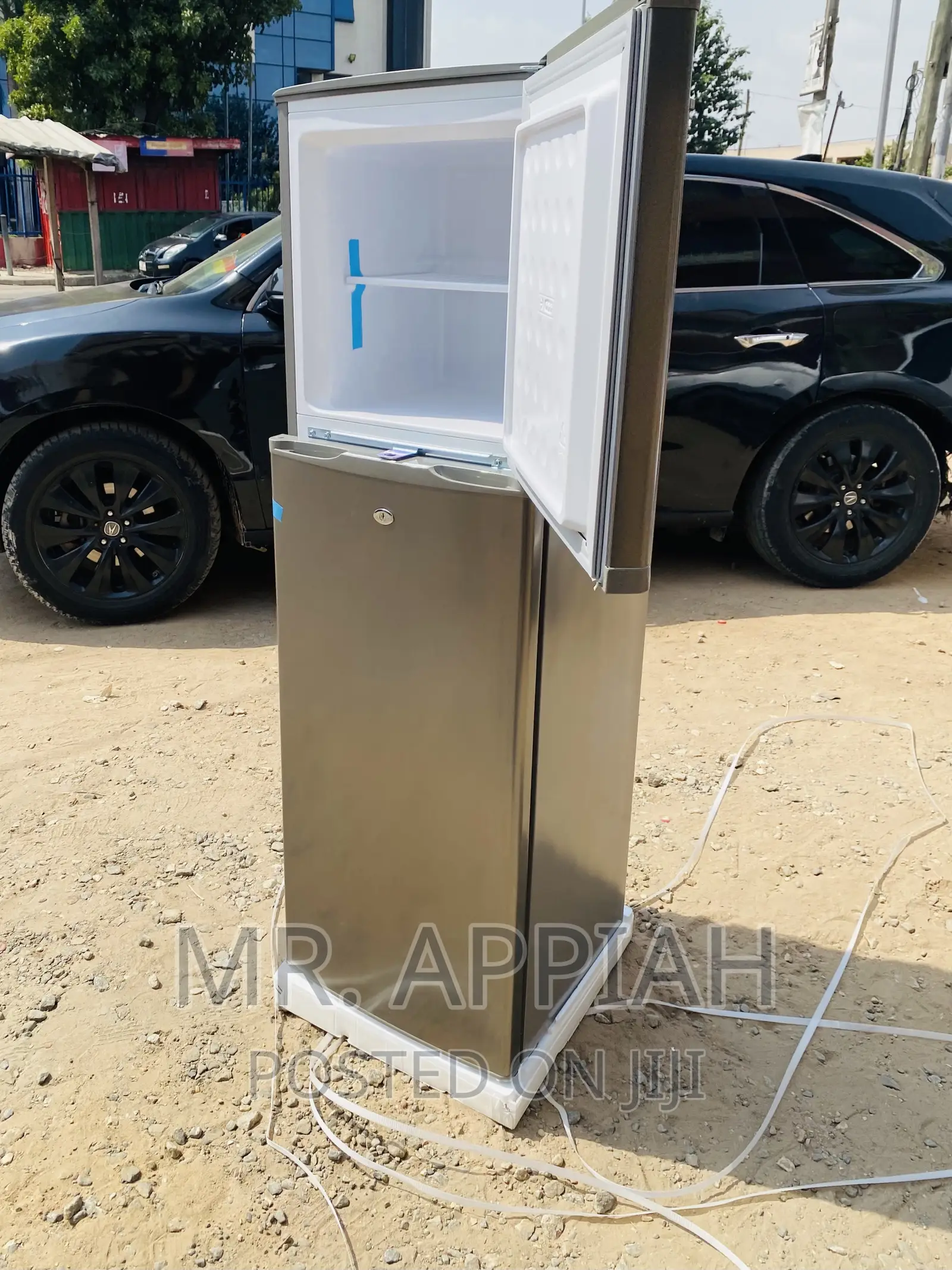 Fabulous Pearl PF-270 Ix Electric Fridge With Glass Shevles