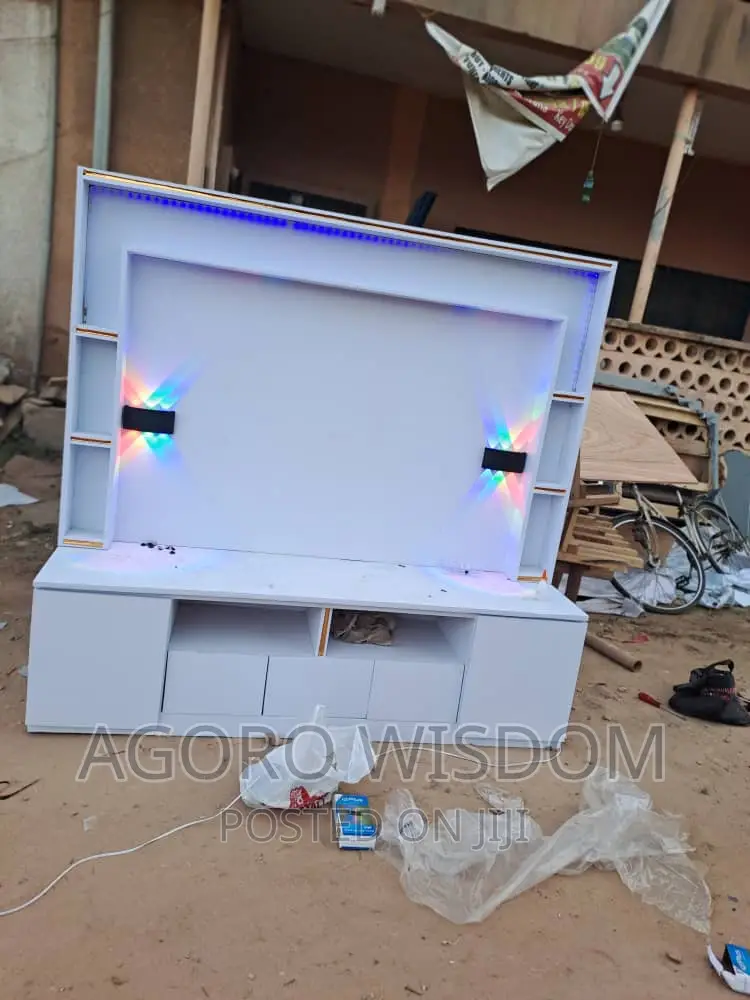 It's Tv Stand