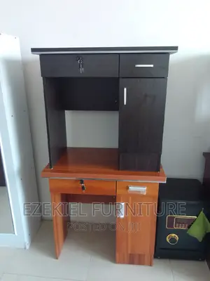 Small Size Office Desk