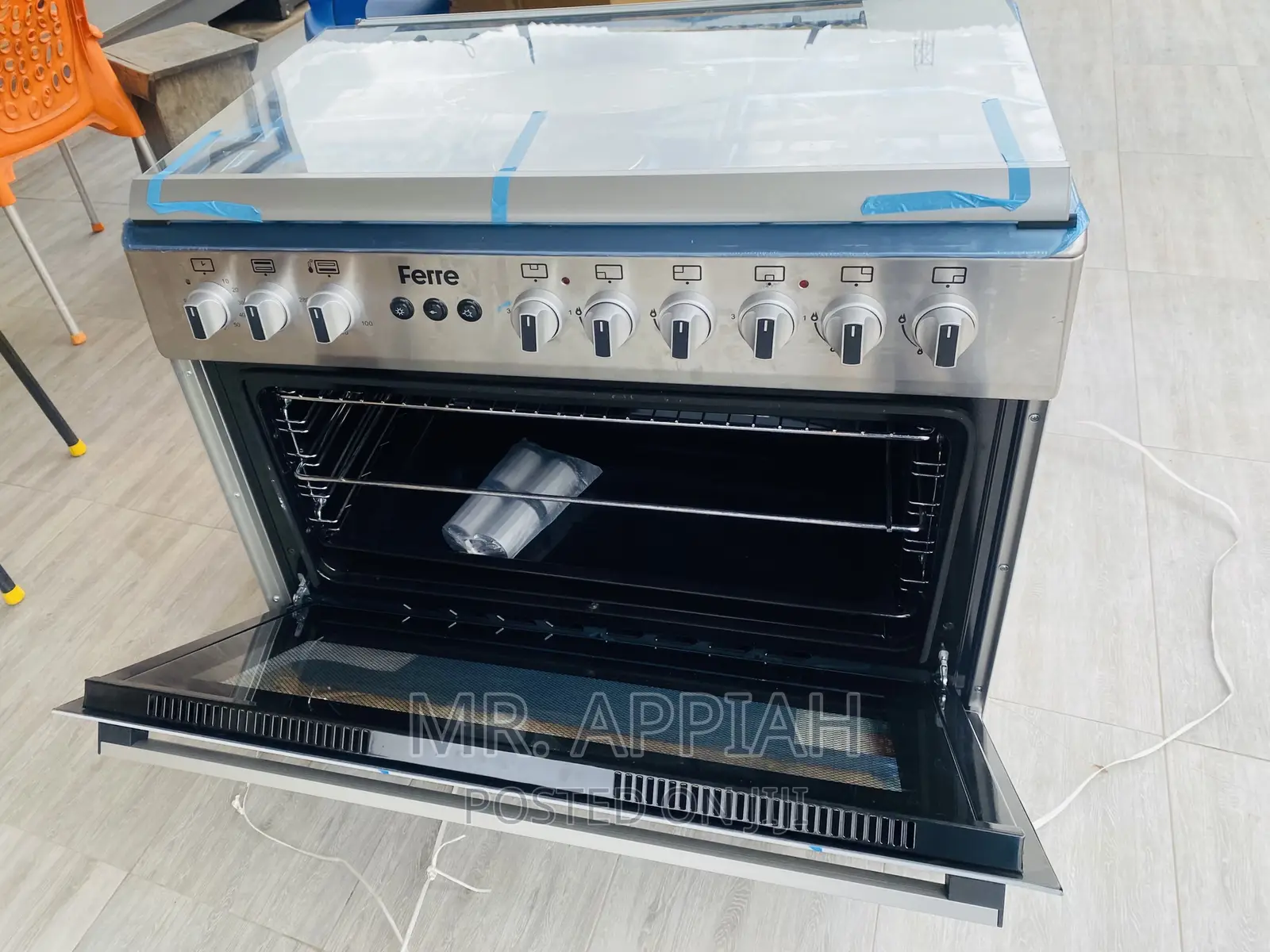 Quality Ferre 4 Gas + 2 Electric Burner With Glass Lid.