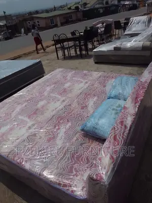 Queen Size Complete Bed