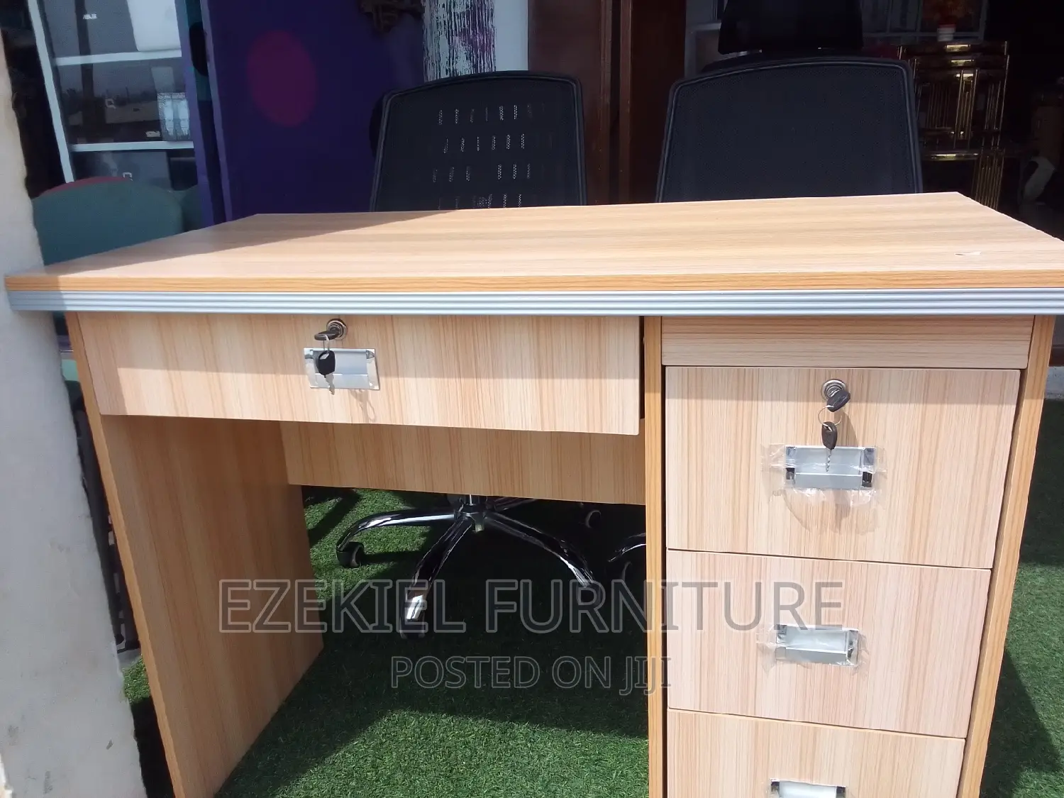 Office Desk