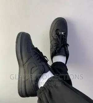 Black Airforce Sneakers