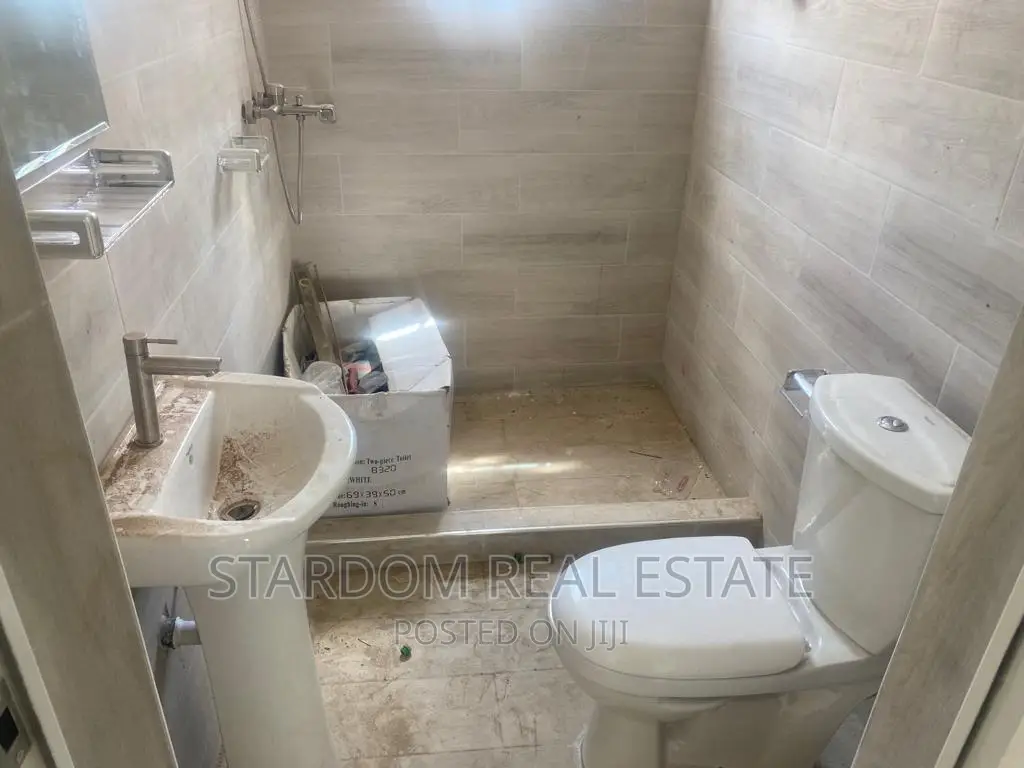 3bdrm Duplex in Spintex for rent