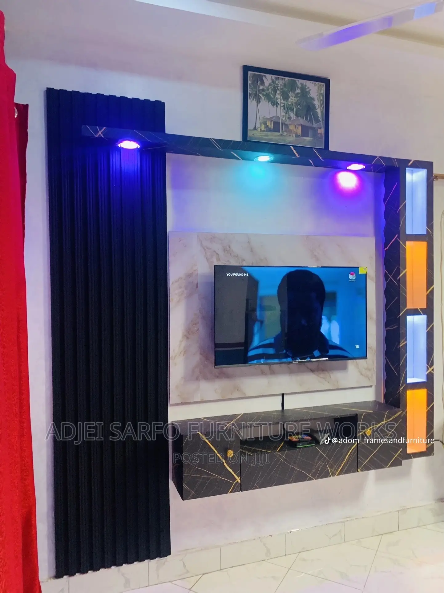 Original Led Wall Mount With Original Tv Stand and Panels