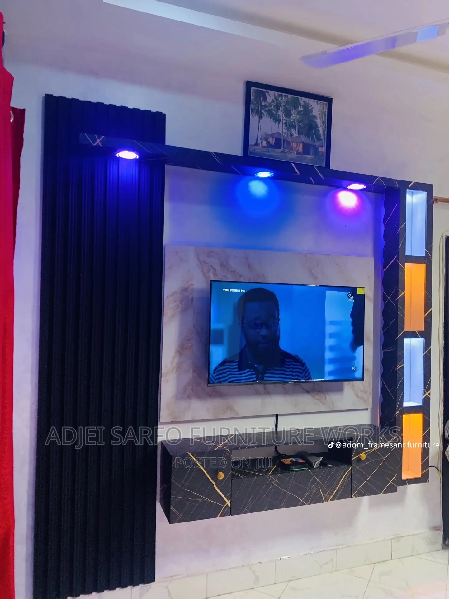 Original Led Wall Mount With Original Tv Stand and Panels