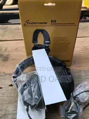 Studiomaster H5 Closed Headphone (UK Made)