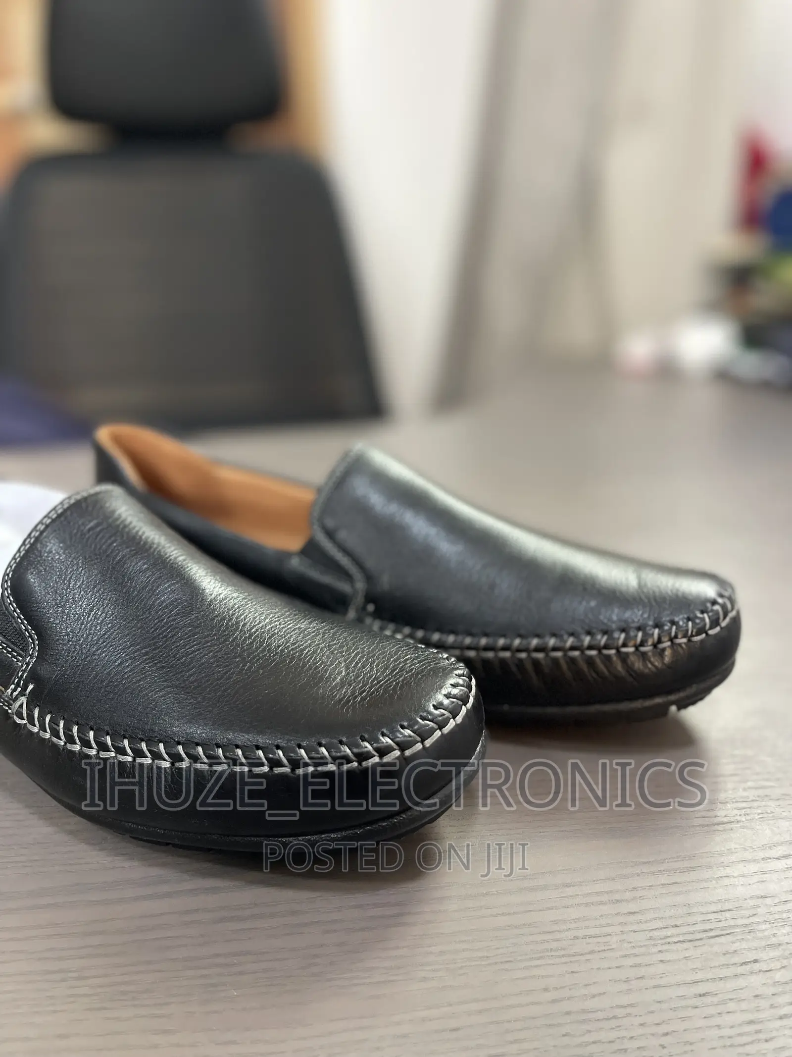 Johnston and Murphy Loafer (Size 44)