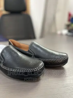Johnston and Murphy Loafer (Size 44)