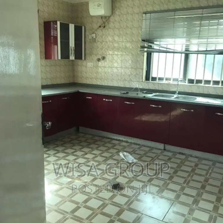 5bdrm Duplex in Wisa Groups, Accra Metropolitan for rent