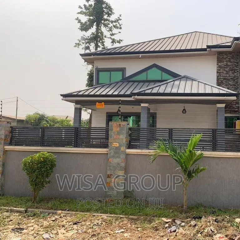 5bdrm Duplex in Wisa Groups, Accra Metropolitan for rent