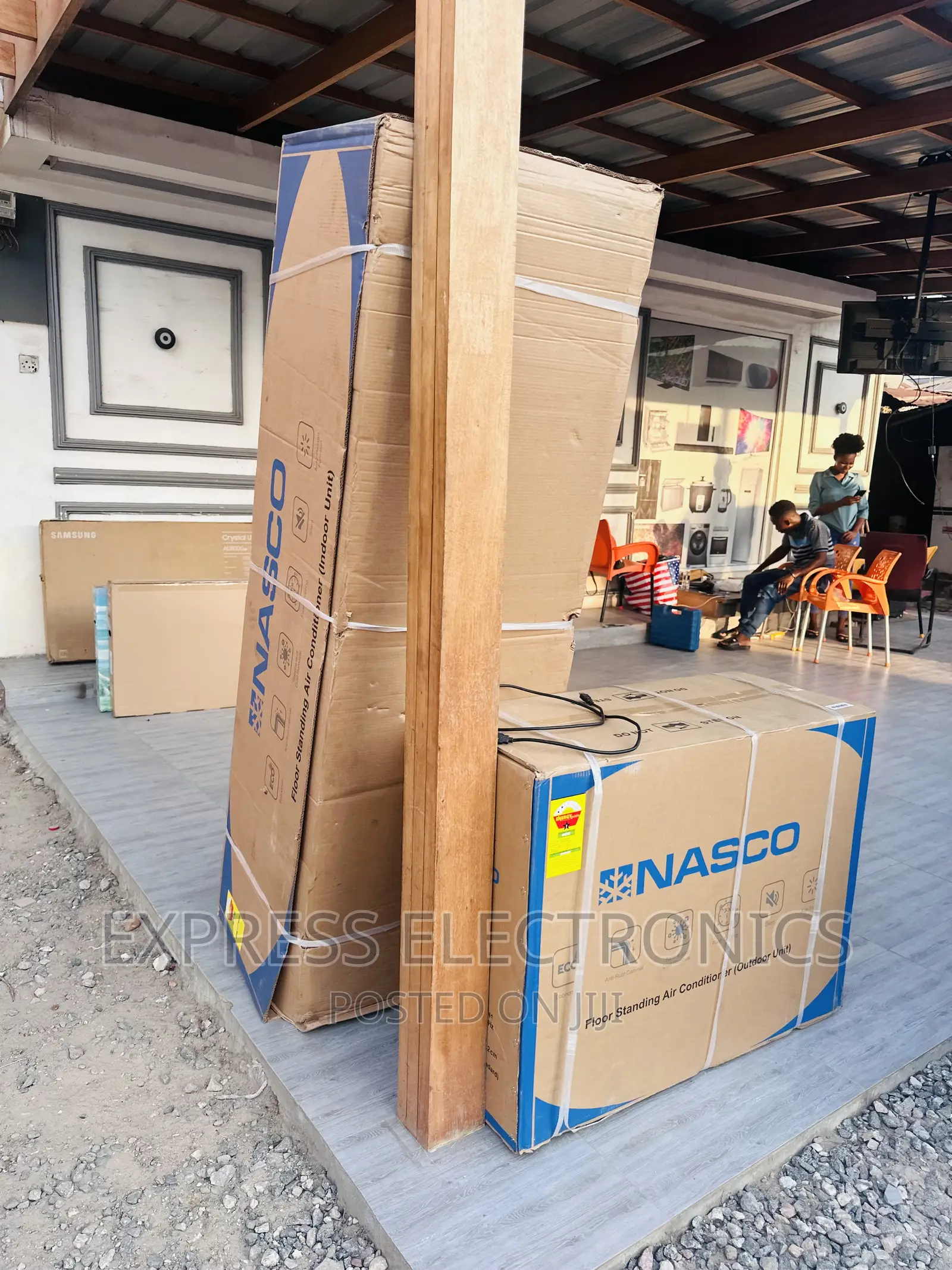 Rapid Airflow Split Floor Staining 2.5hp Nasco