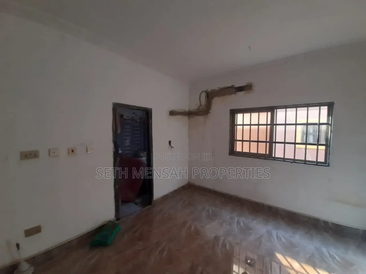 4bdrm House in Skm, Teshie for sale