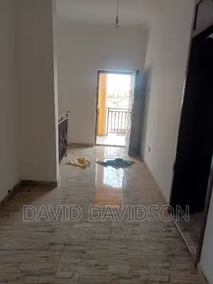5bdrm Mansion in Executive Newly, Tema Metropolitan for rent