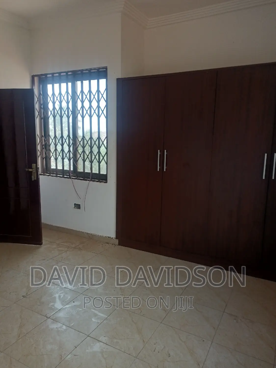 5bdrm Mansion in Executive Newly, Tema Metropolitan for rent