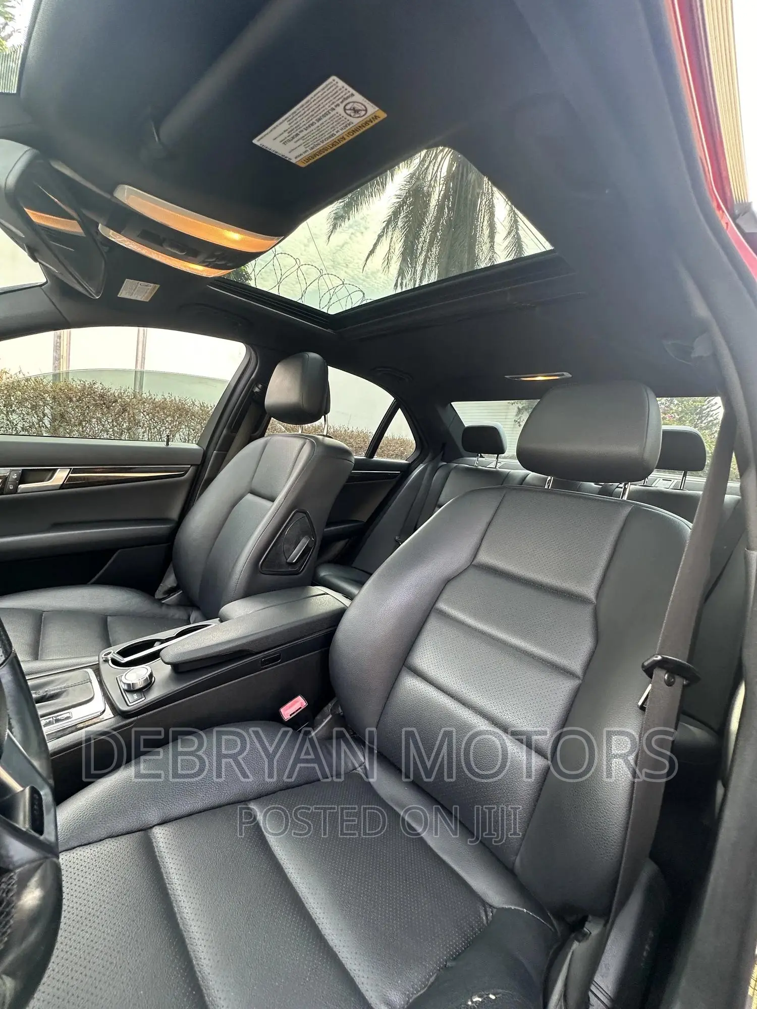 Mercedes-Benz C250 2012 Red
