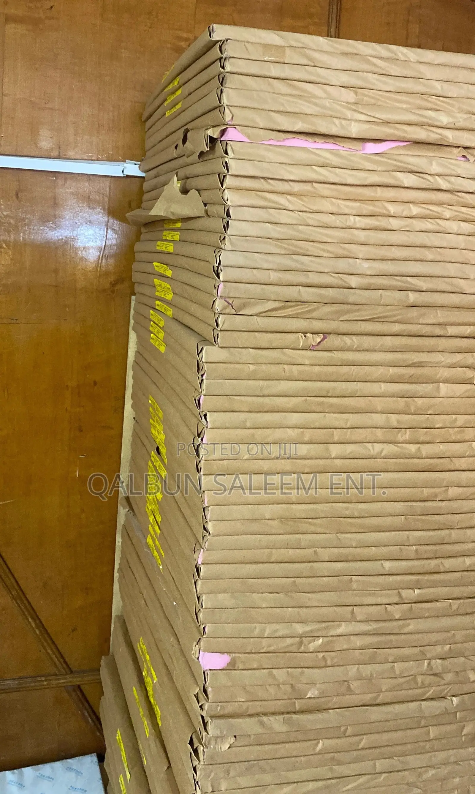 Anchor Vanguard Coloured Manila Board Paper 180gsm 30 X 40