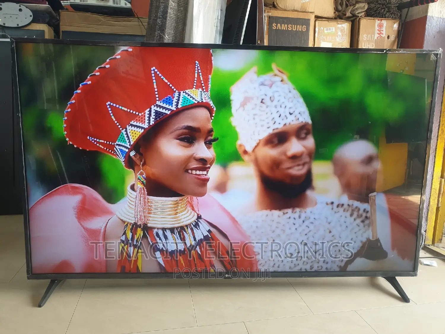 65"Lg 2022/Uhd HDR Smart Satellite Tv