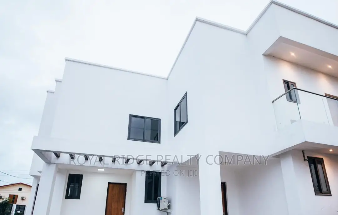 4bdrm Townhouse/Terrace in East Legon, Accra Metropolitan for sale