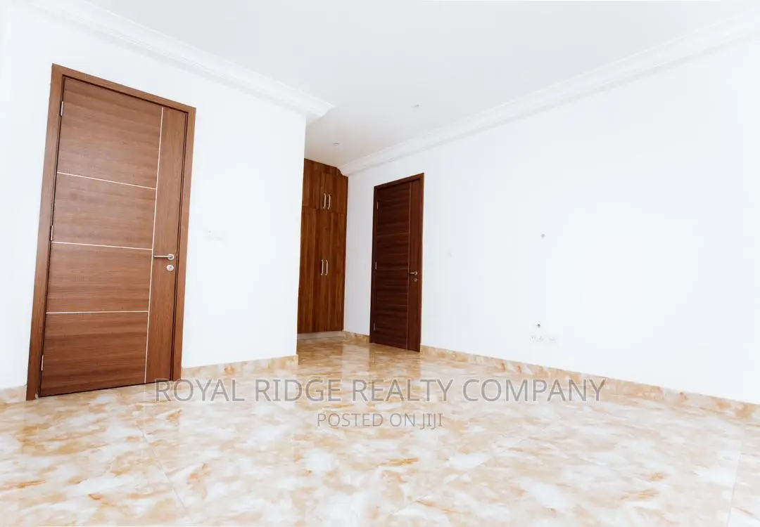 4bdrm Townhouse/Terrace in East Legon, Accra Metropolitan for sale