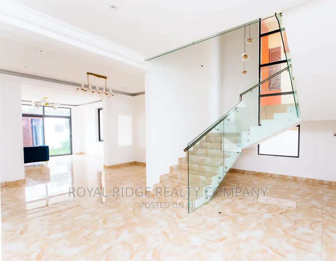 4bdrm Townhouse/Terrace in East Legon, Accra Metropolitan for sale