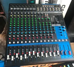 Yamaha MG16XU 16-Channel Mixer With USB and FX