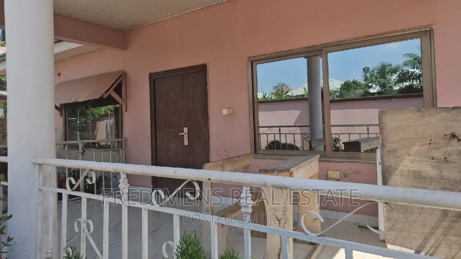 4bdrm House in Fredimens Real, Kumasi Metropolitan for sale