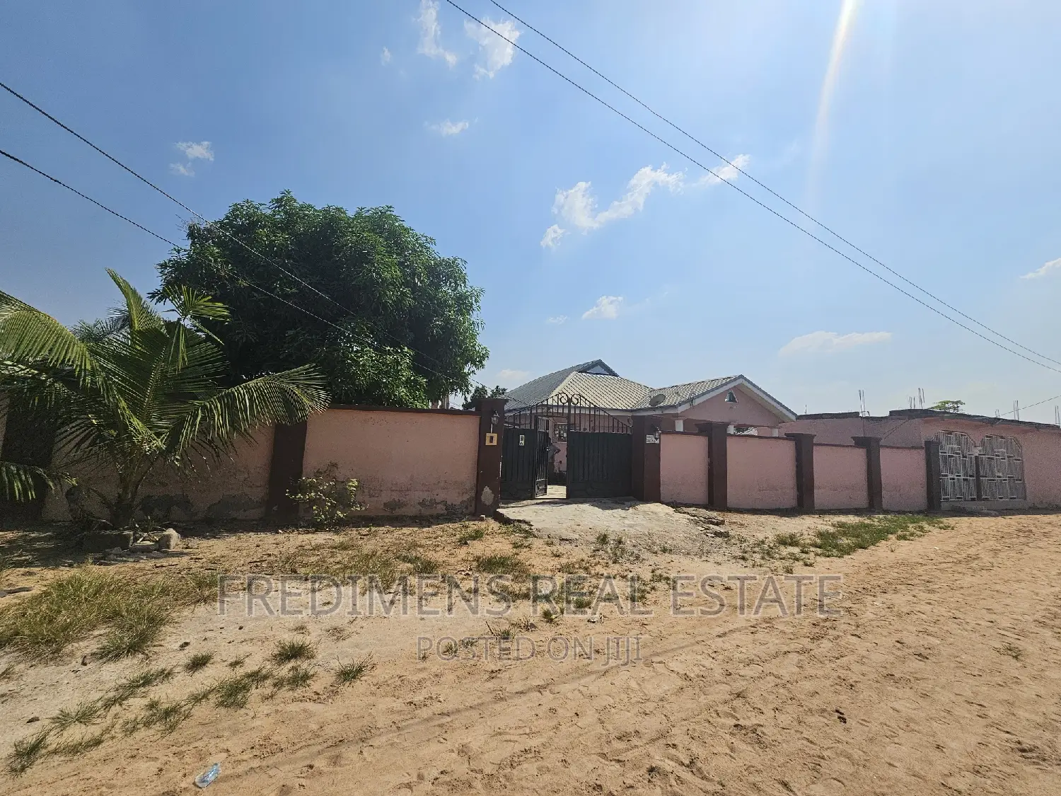 4bdrm House in Fredimens Real, Kumasi Metropolitan for sale