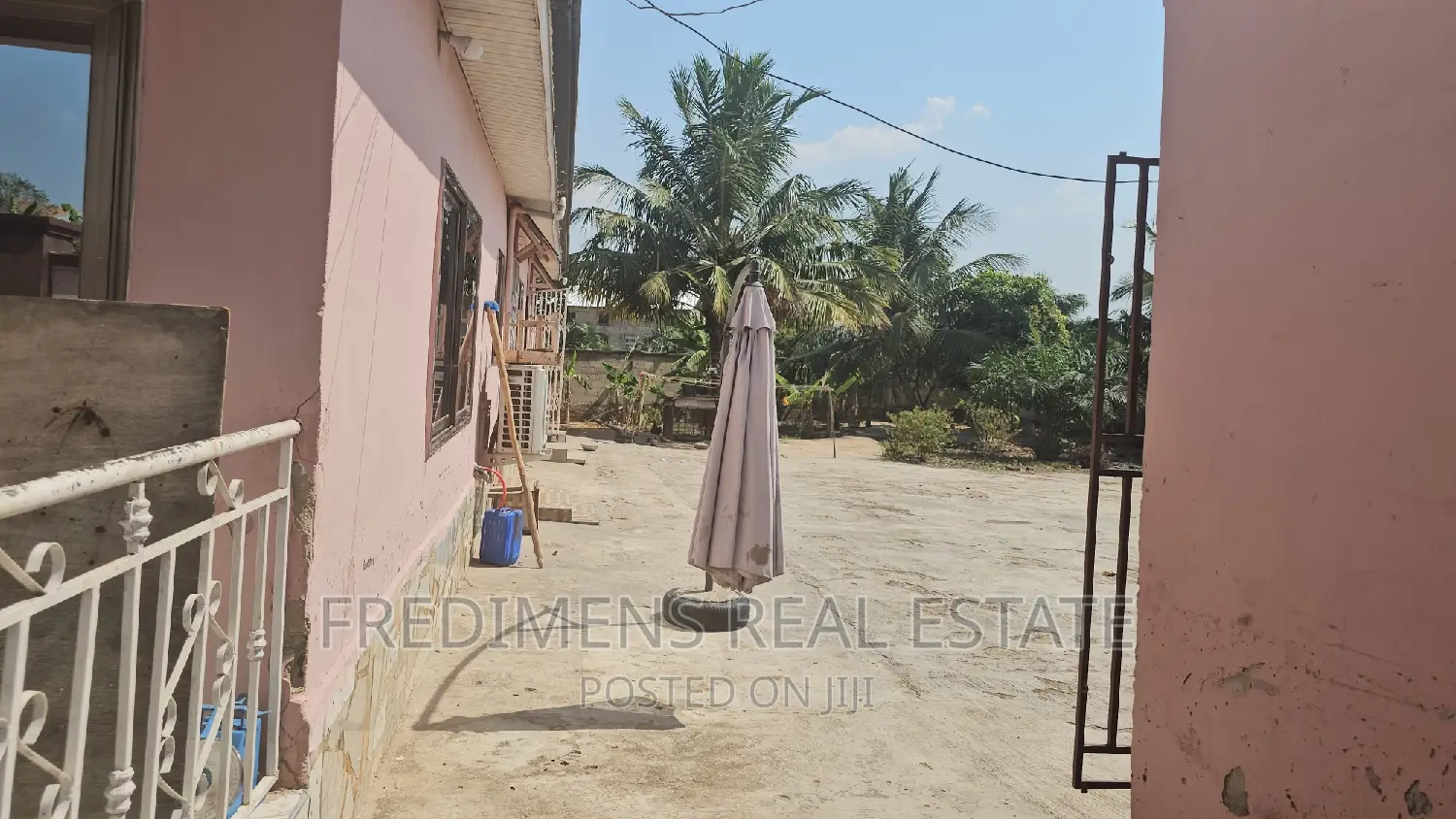 4bdrm House in Fredimens Real, Kumasi Metropolitan for sale