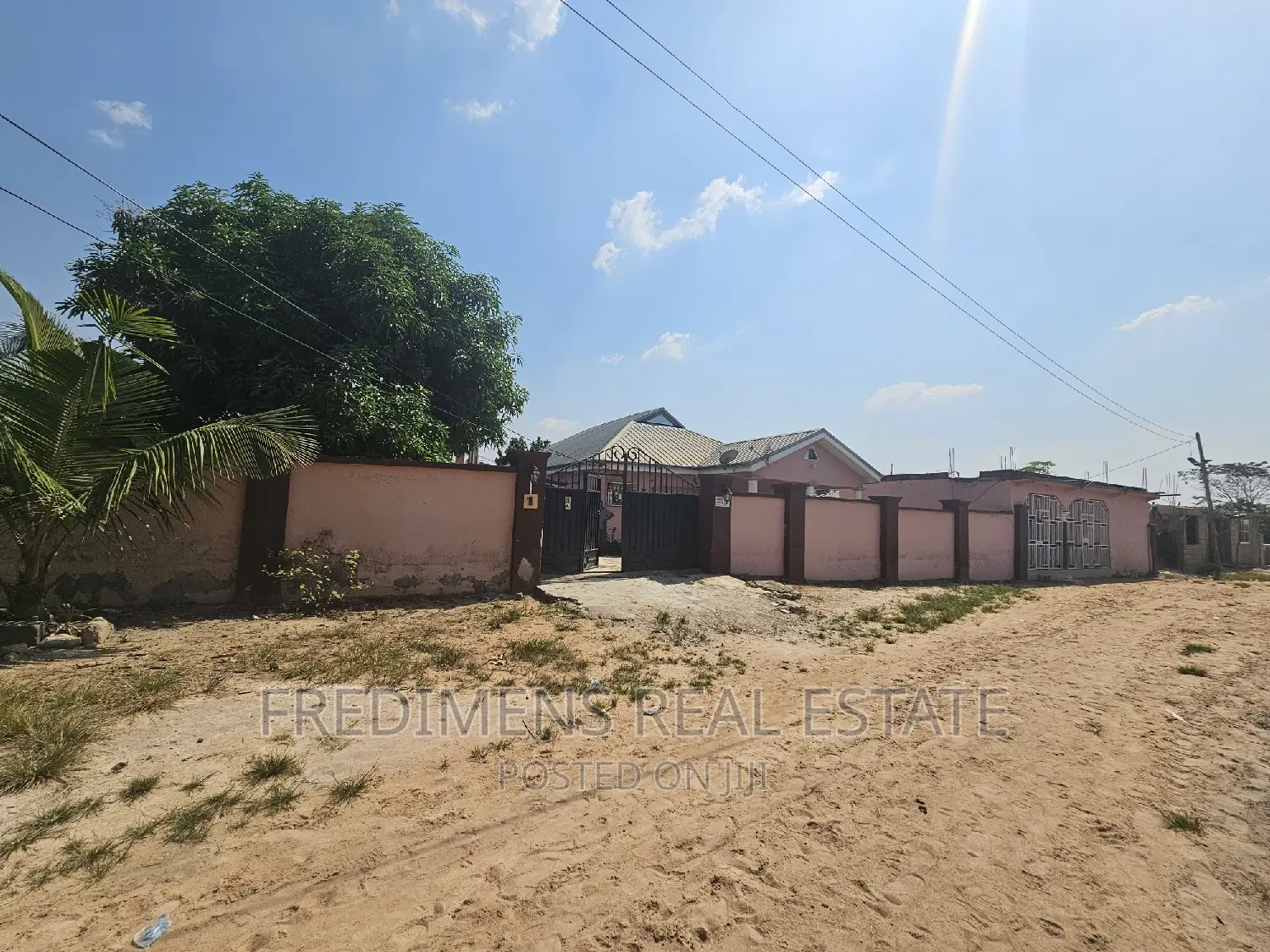 4bdrm House in Fredimens Real, Kumasi Metropolitan for sale