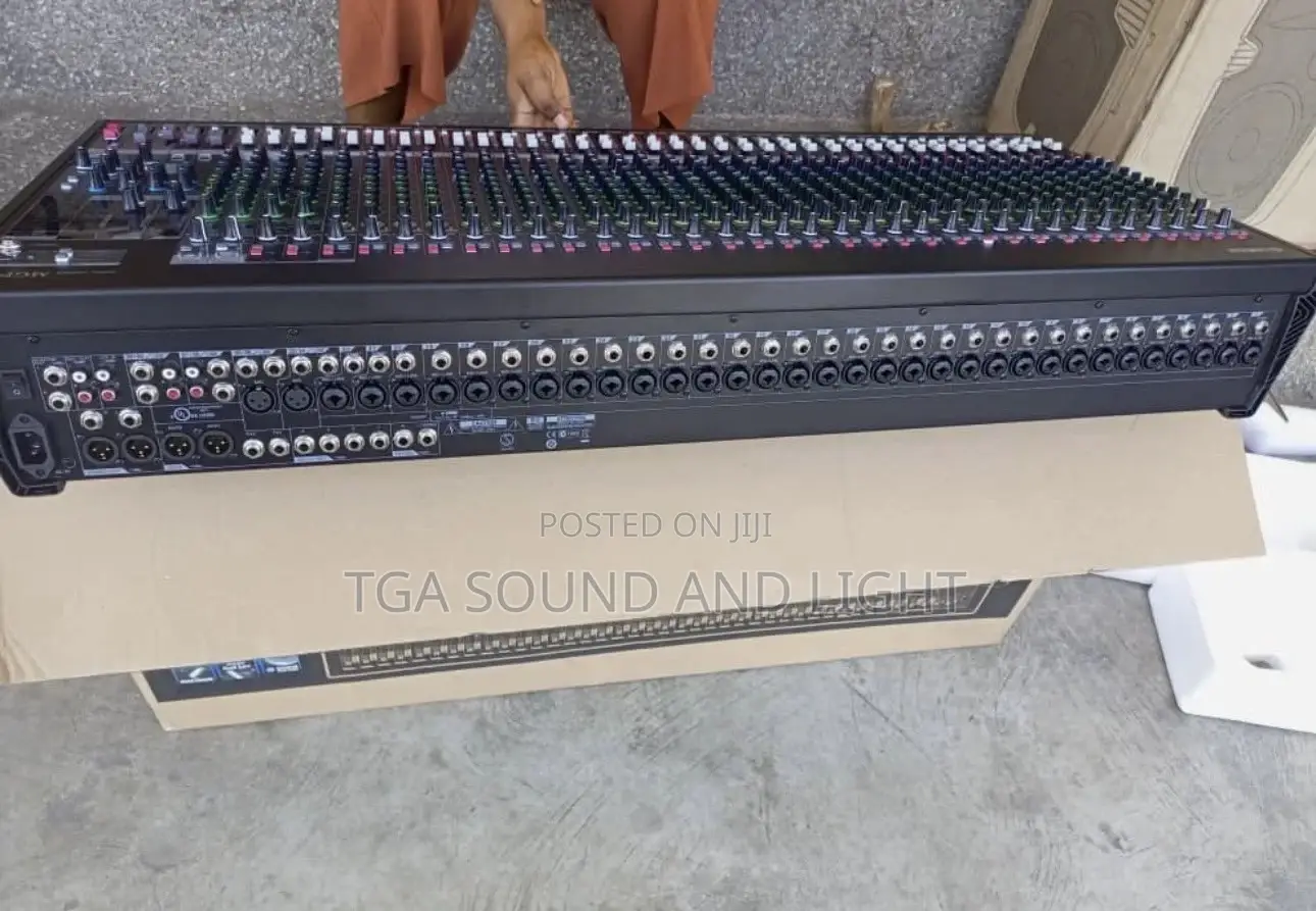 Yamaha Mgp40x Channels Mixer With Effects (Mgp32)