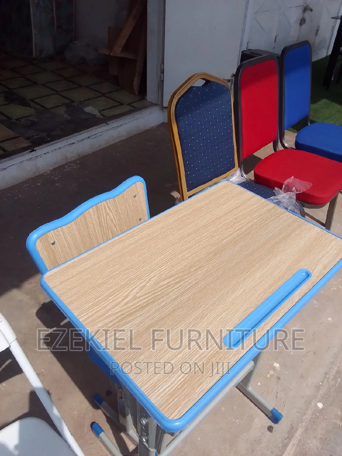 Study Table and Chairs