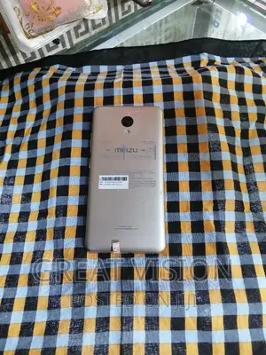 Photo - Meizu M5s 32 GB Gold