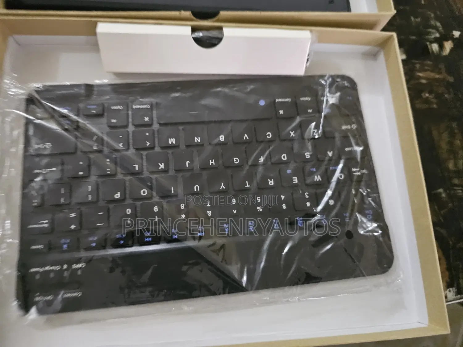 Boriyuan iPad Pro 10.5 Keyboard Case
