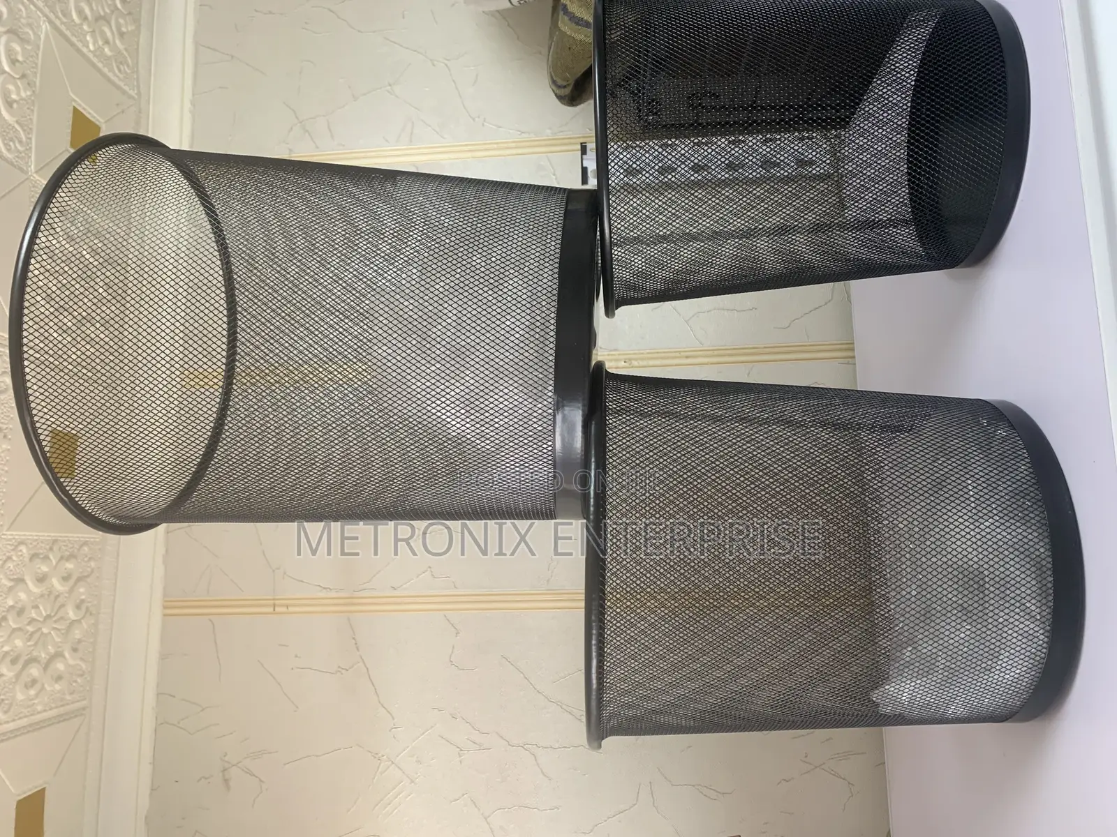 Dust Bin (Mesh)