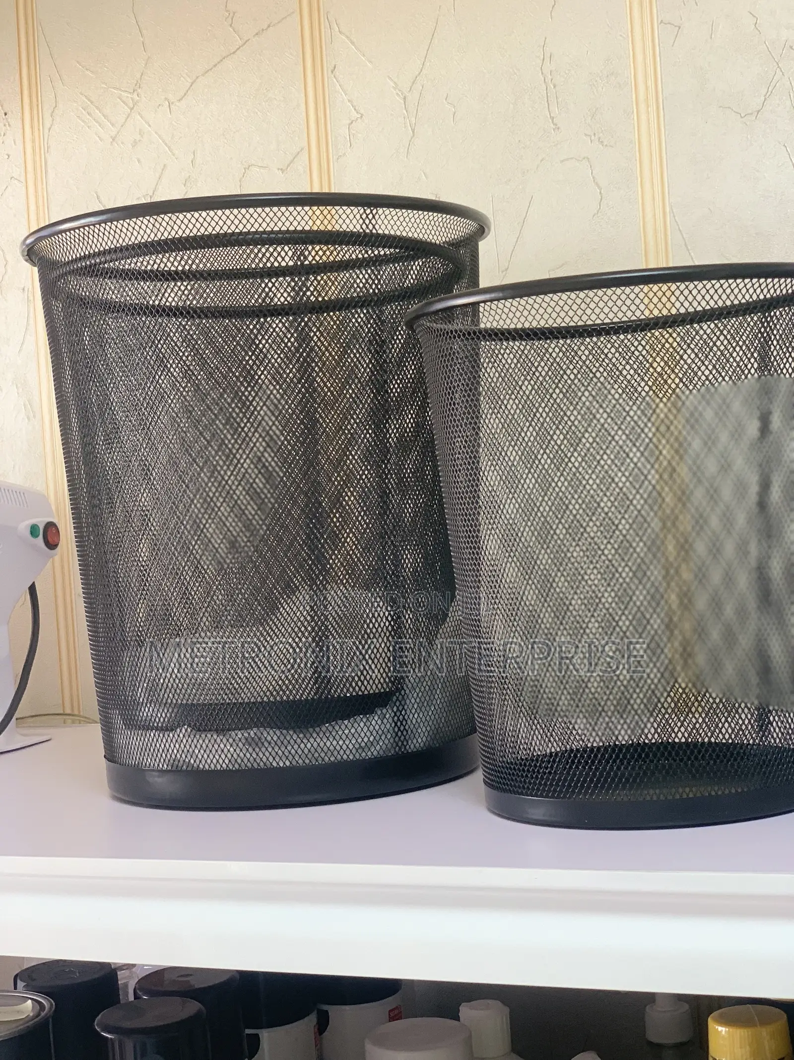 Dust Bin (Mesh)