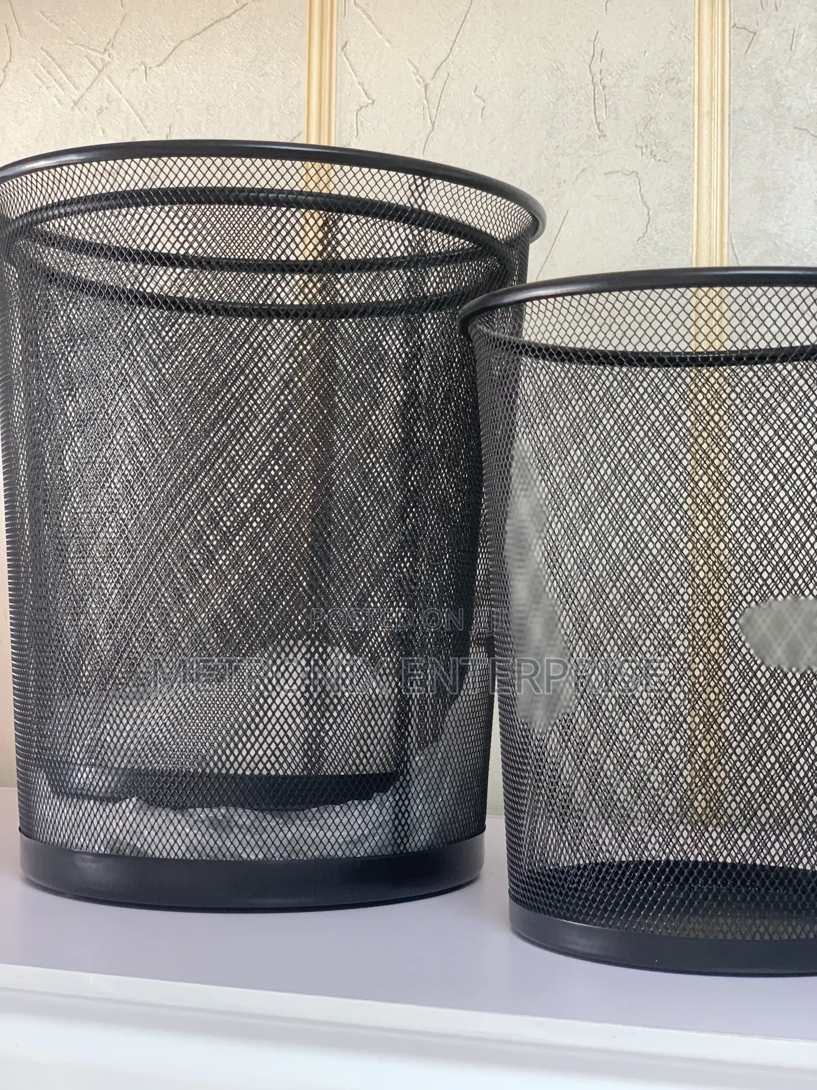 Dust Bin (Mesh)