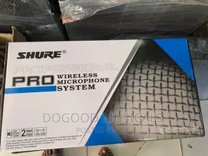 SHURE U-7700 4in1 Wireless Microphone