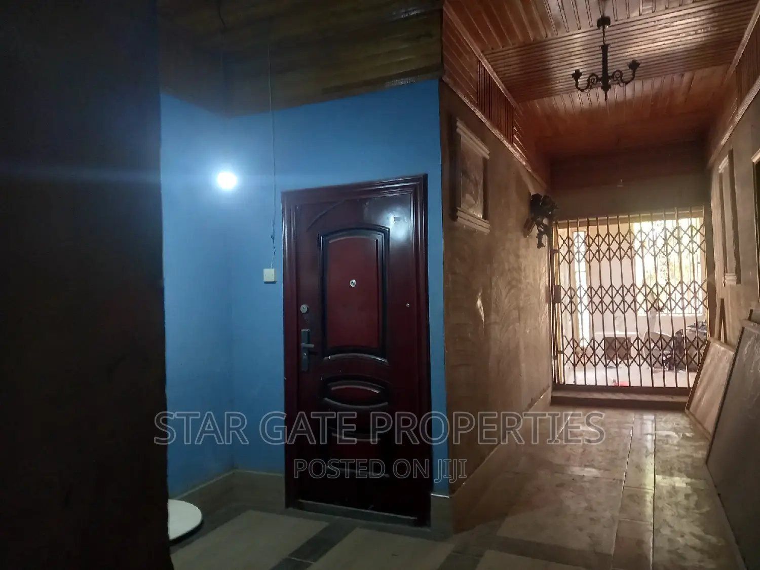 8bdrm House in Kenyasi Abrem, Kumasi Metropolitan for sale