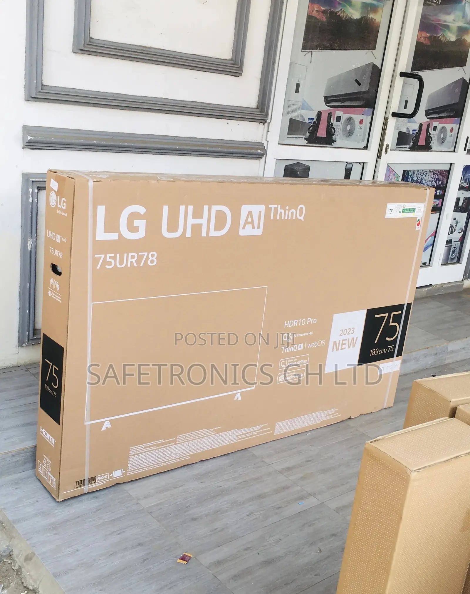 UR73 LED Glossy UHD Electric Smart Black 75 Inches Tv