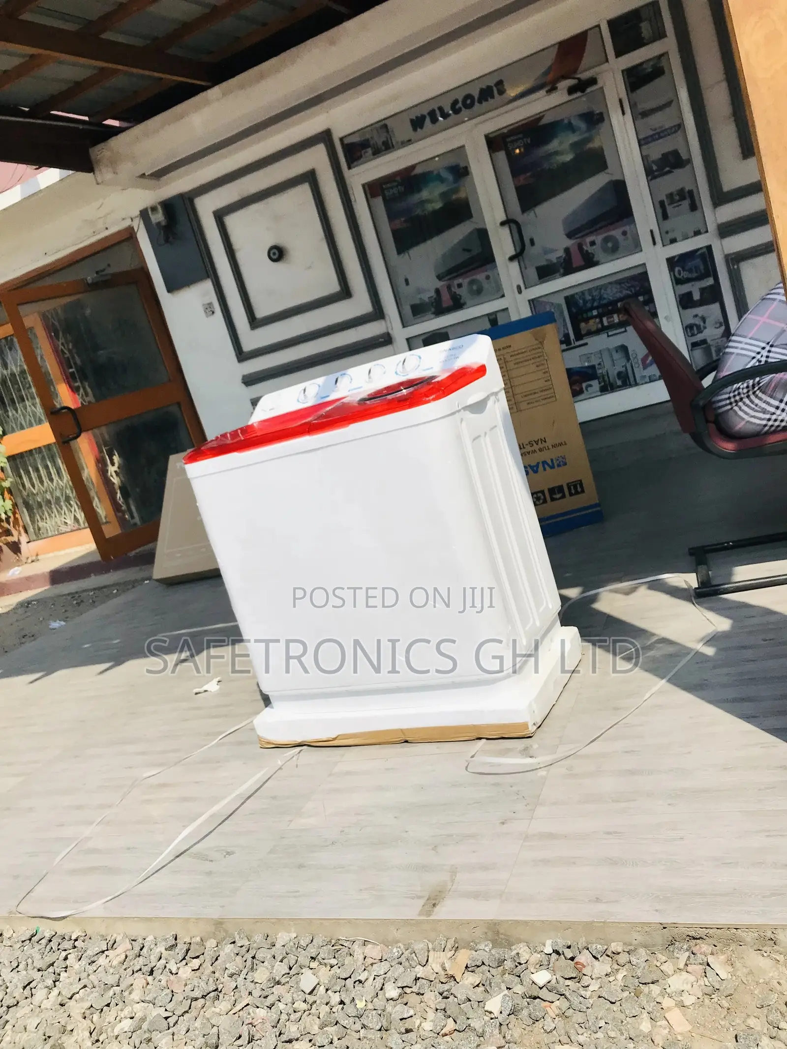 Red/Black Washingmachine Topload Semiautomatic 11kg Nasco