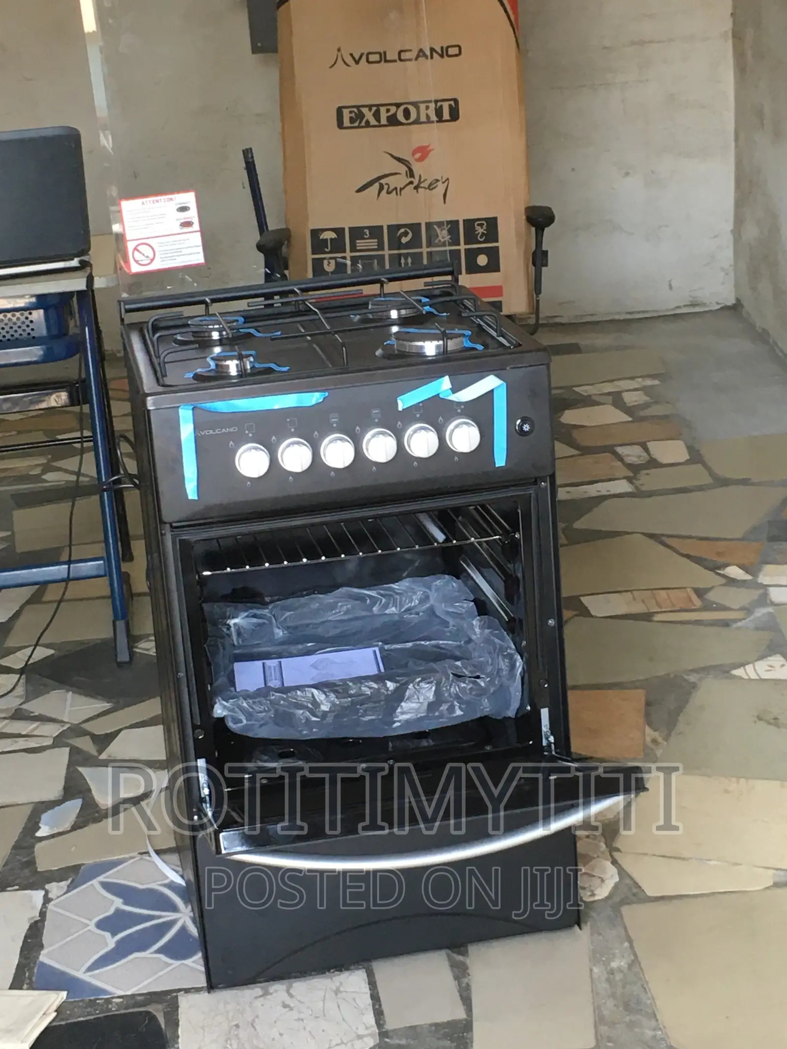 Authentic Volcano 4 Burner Gas Cooker in Accra Metropolitan Kitchen