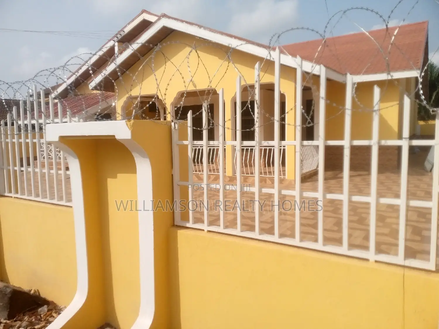 4bdrm House in Frimpomaa Estate, Spintex for rent