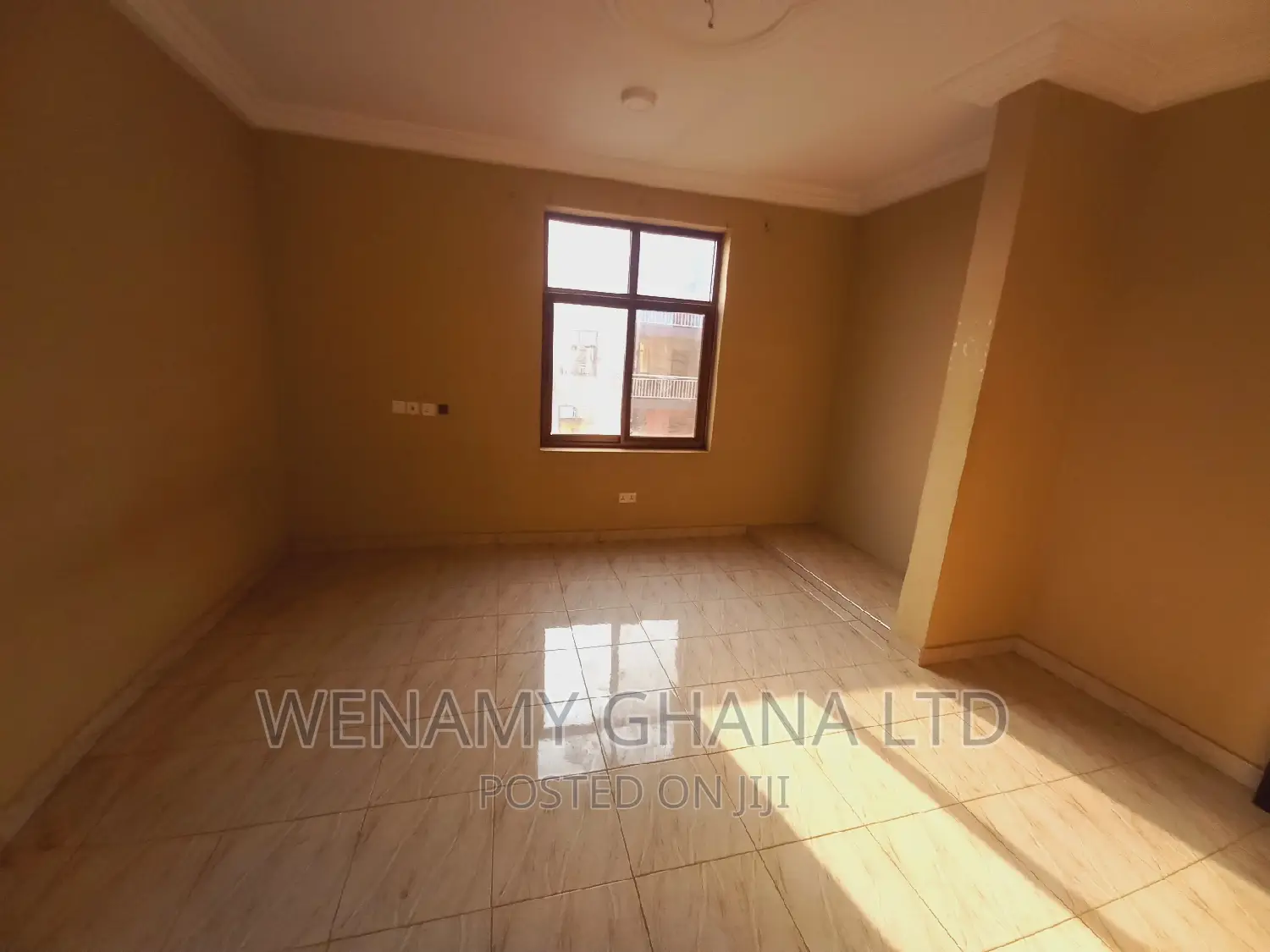 2bdrm Apartment in Community 25, Tema Metropolitan for rent
