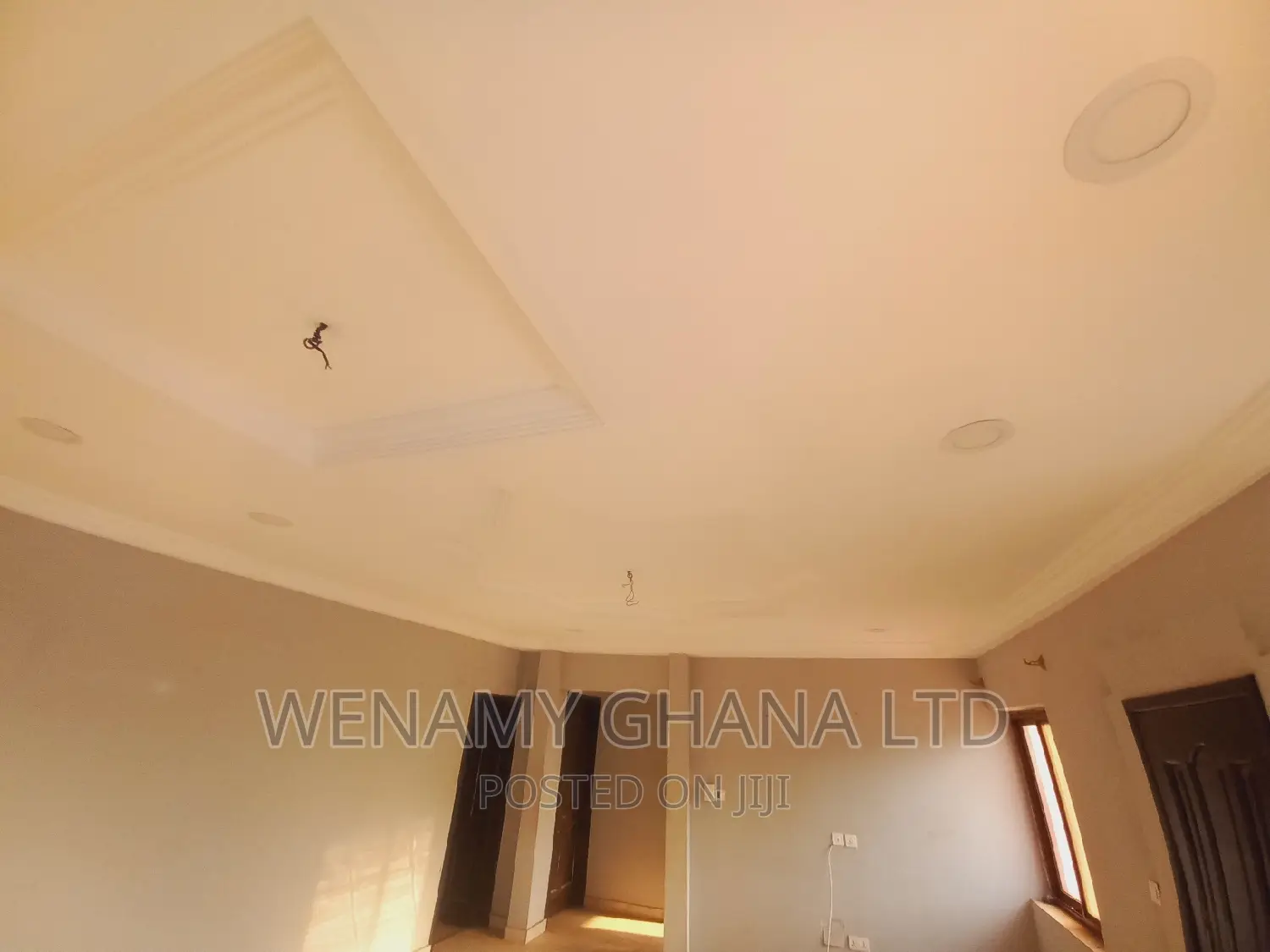 2bdrm Apartment in Community 25, Tema Metropolitan for rent